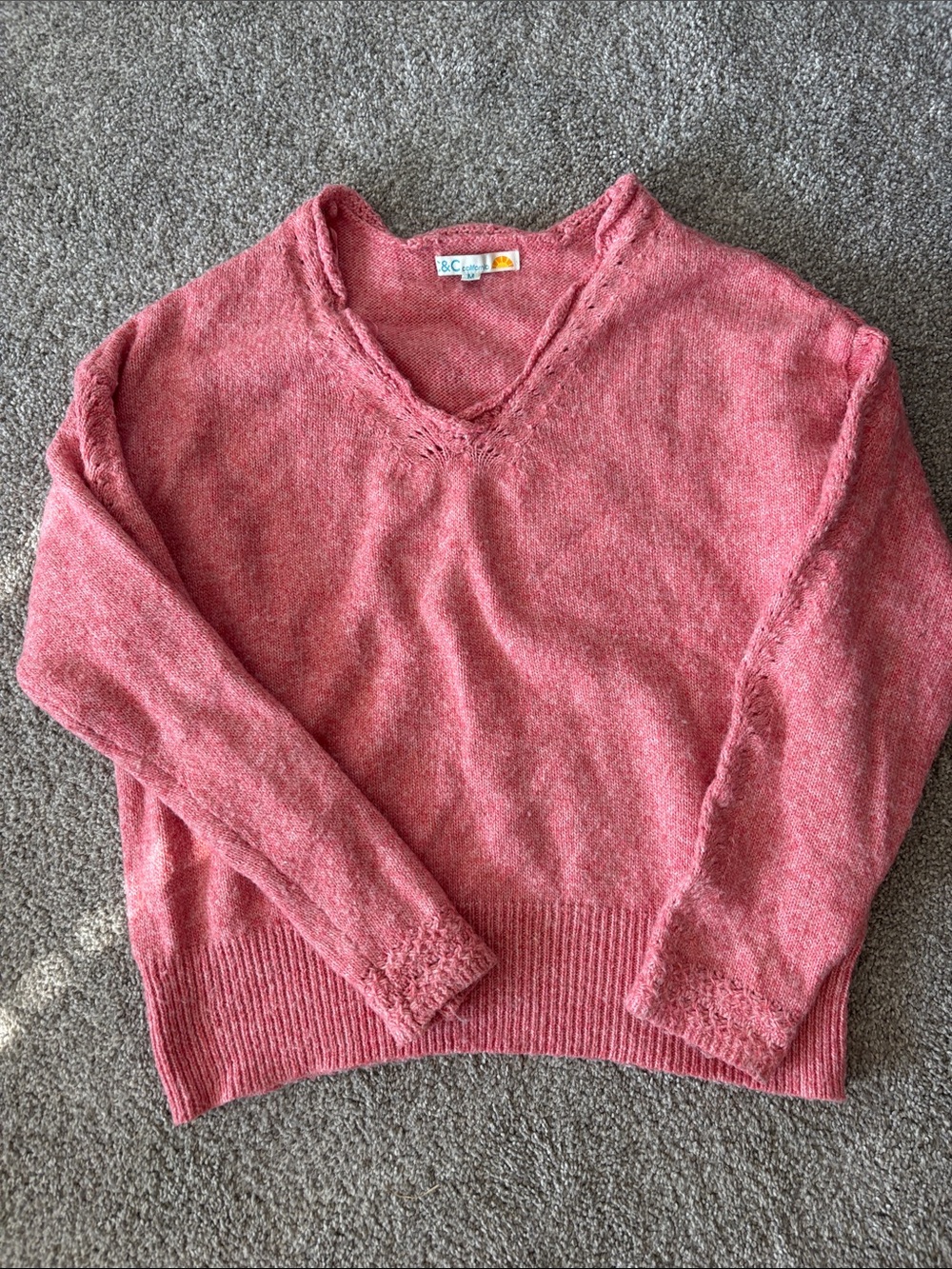 C&C California Rose Pink V-Neck Knit Sweater
